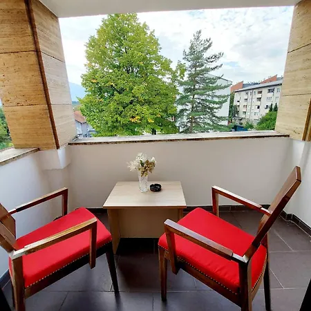Irish 3* Bihać