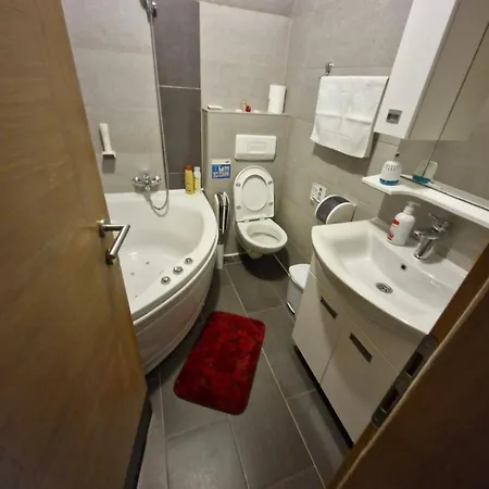 Irish 3* Bihać