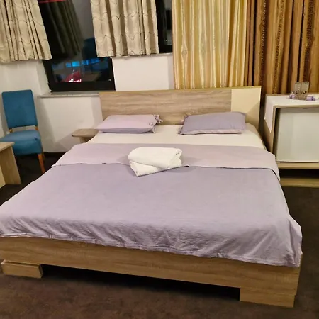 Hotel Irish 3*
